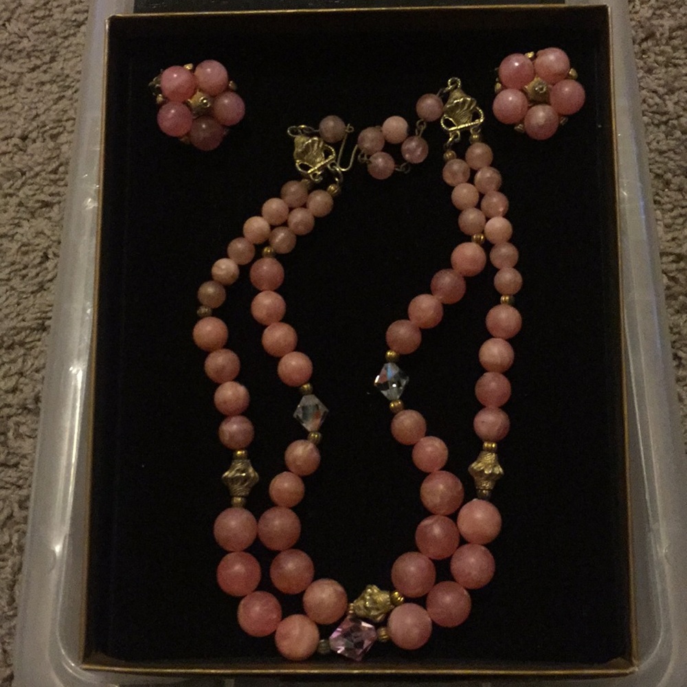 Jewelry - Picture 2 of 3